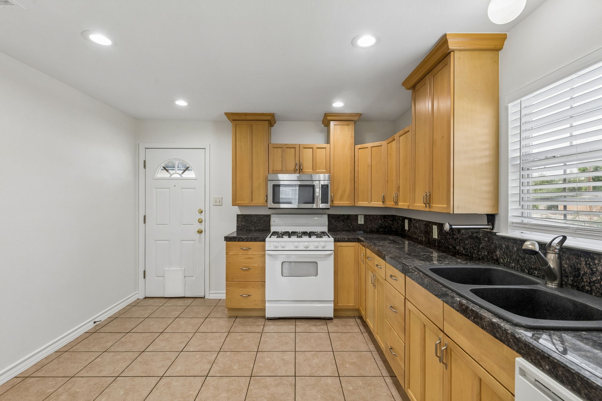 1516 Baxley Street Carrollton TX 75006