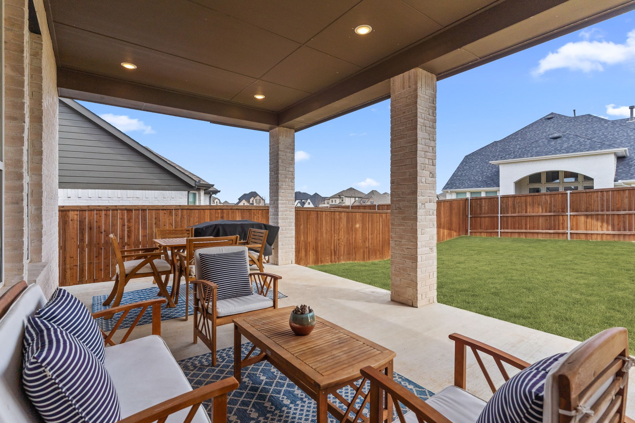 1748 Boxwood Row Drive Aubrey TX 76227