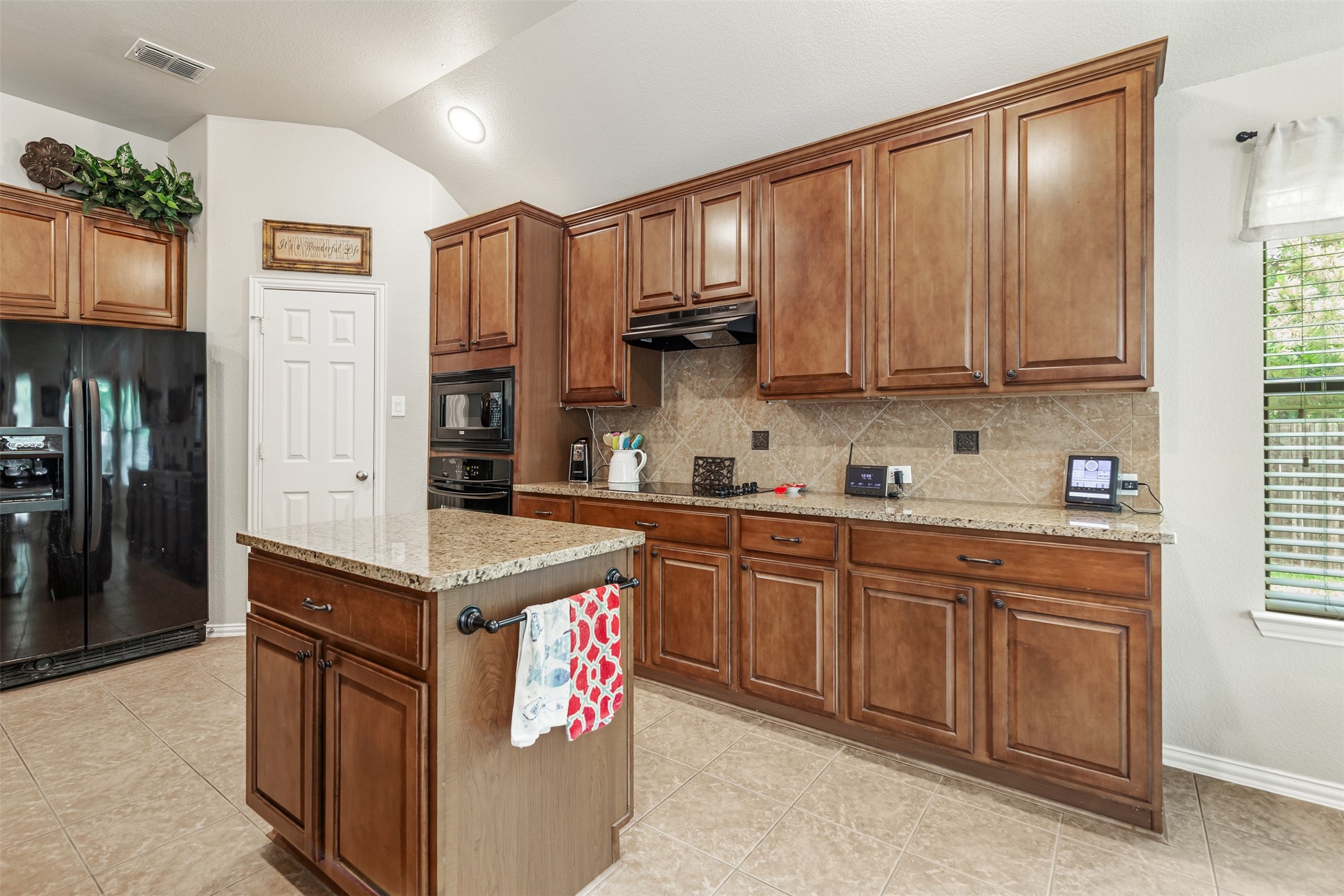 1202 Ravenna Street Mansfield TX 76063
