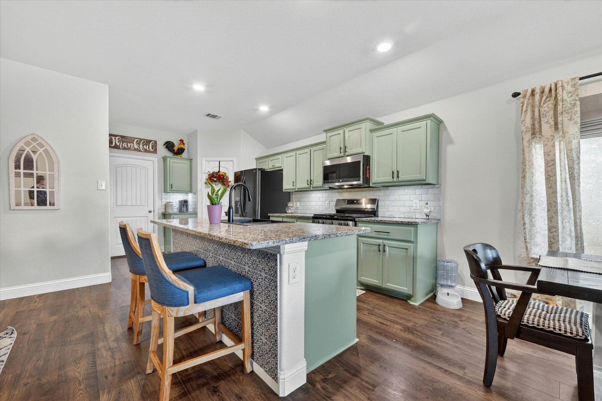 833 Rutherford Drive Crowley TX 76036