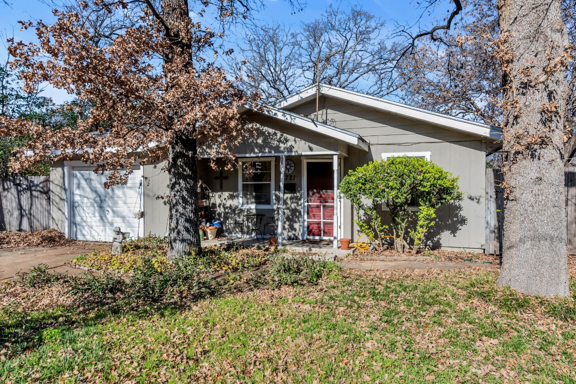 3721 Rusty Dell Street Fort Worth TX 76111