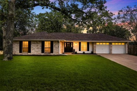 5705 Woodhollow Drive Arlington TX 76016