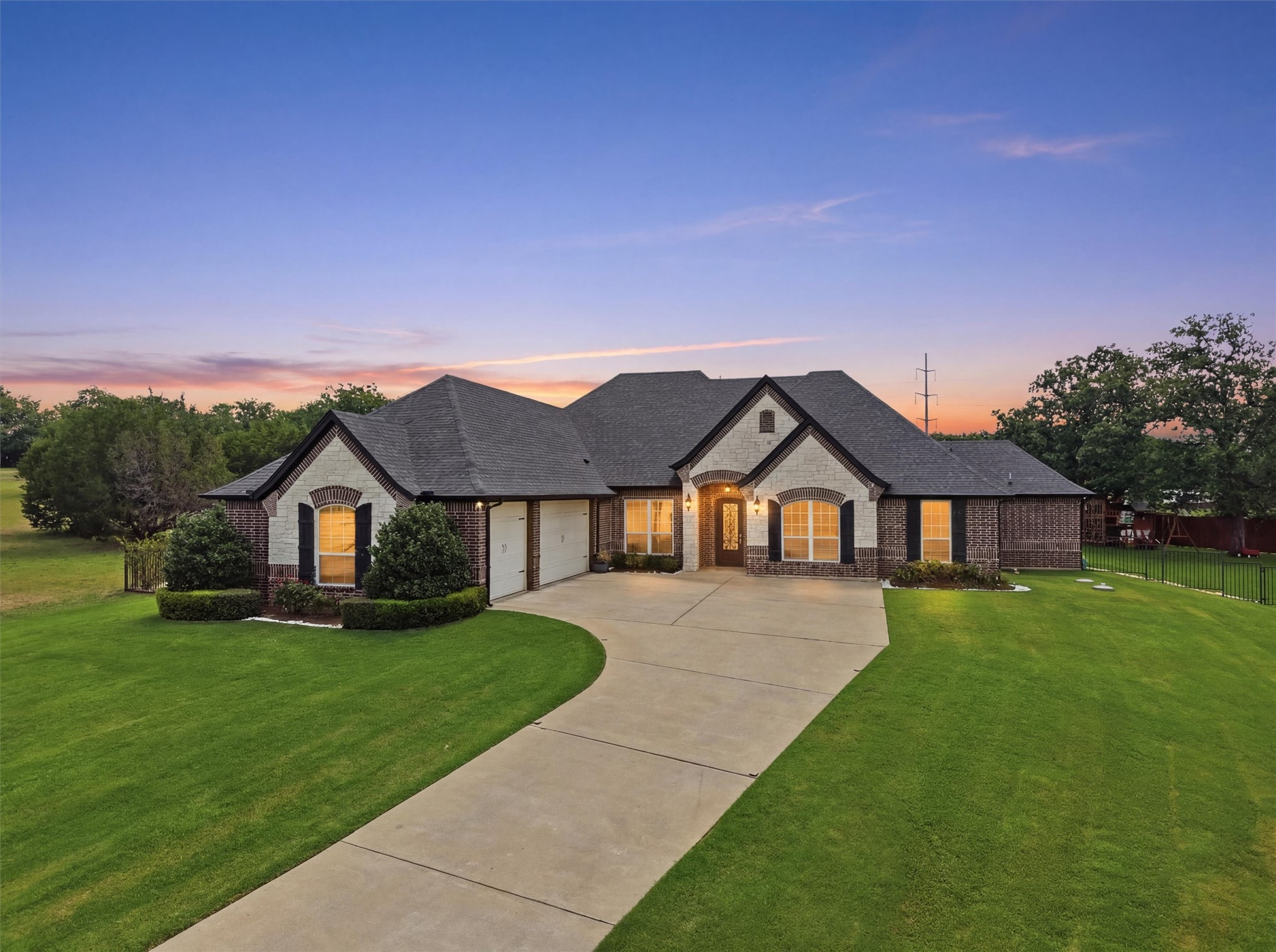 3913 Homestead Court Granbury TX 76049