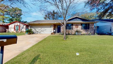 2707 Shawn Drive Denison TX 75020