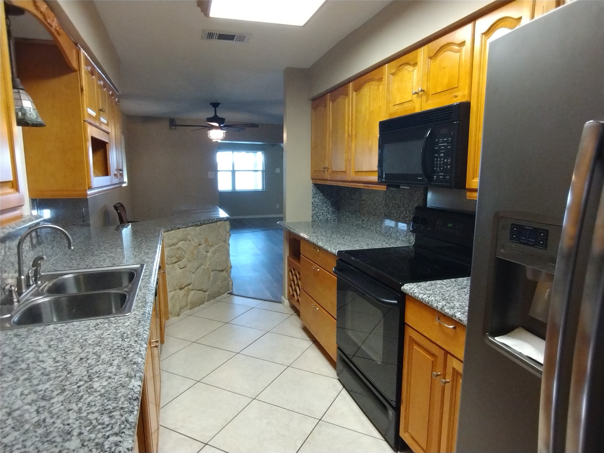 201 N Oak Acres Drive N Malakoff TX 75148