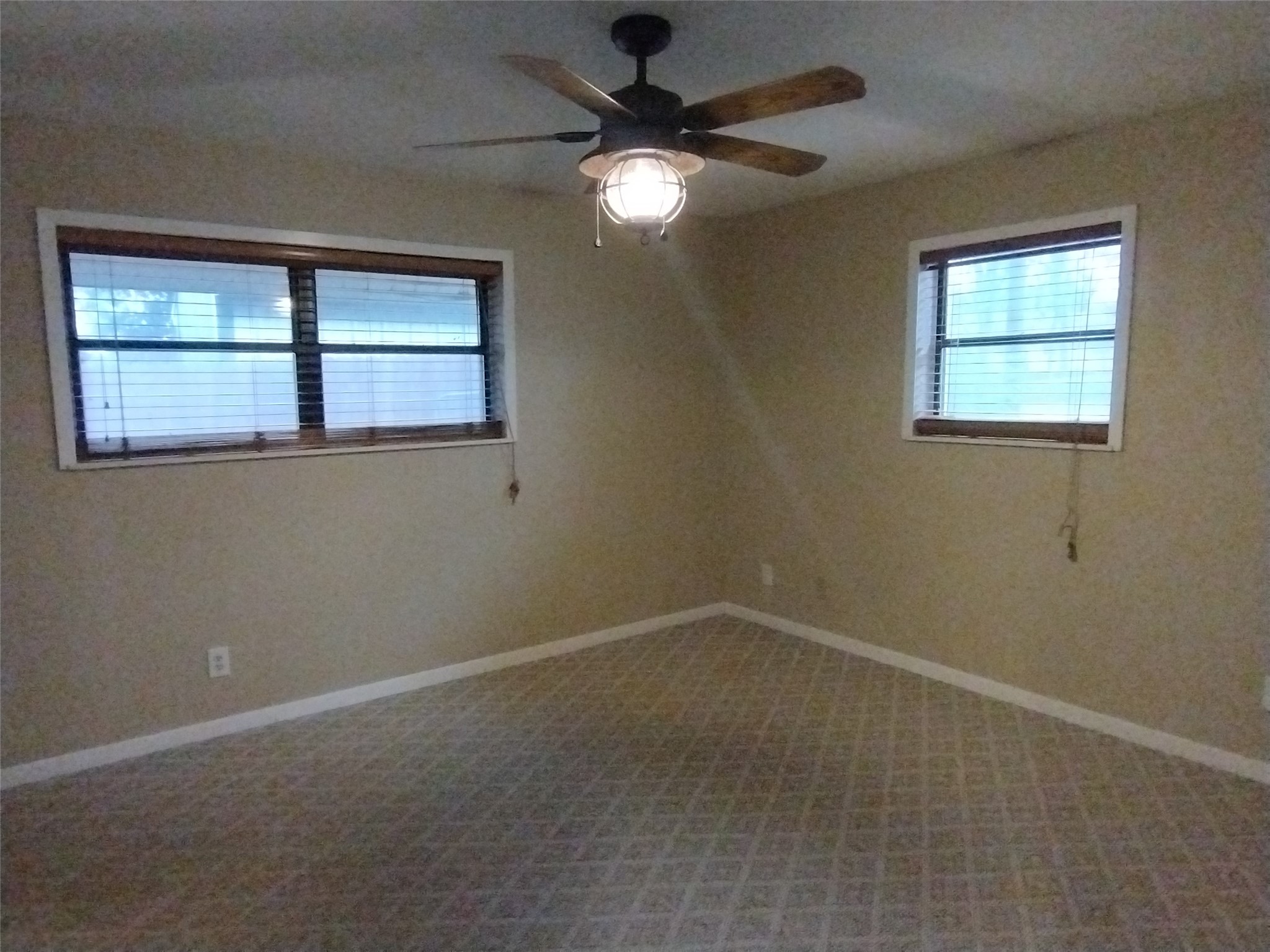 201 N Oak Acres Drive N Malakoff TX 75148