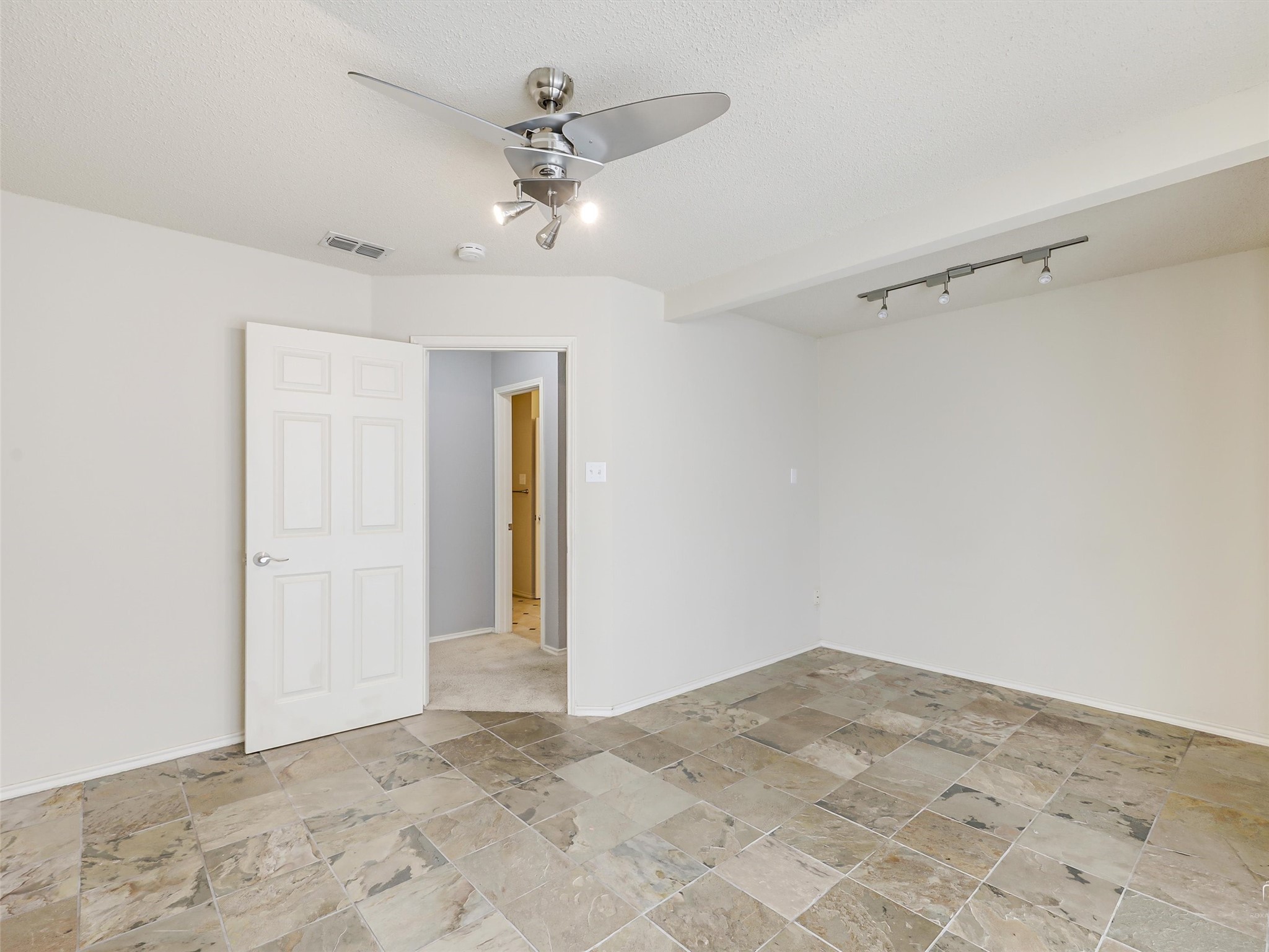 17927 Windflower Way Dallas TX 75252