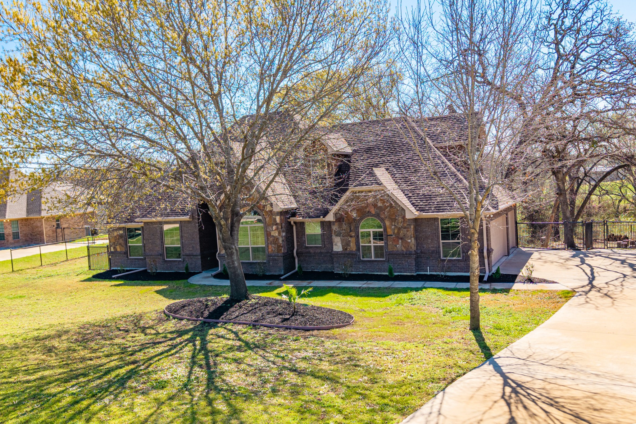 108 Winding Way Azle TX 76020