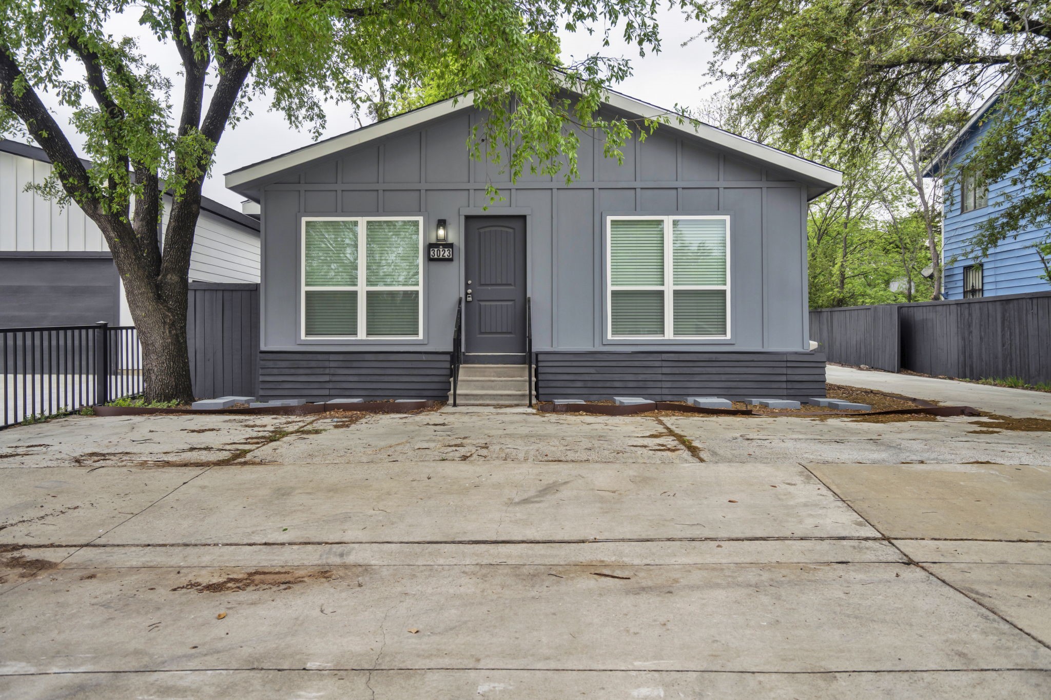 3023 Arizona Avenue Dallas TX 75216