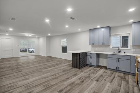 3023 Arizona Avenue Dallas TX 75216