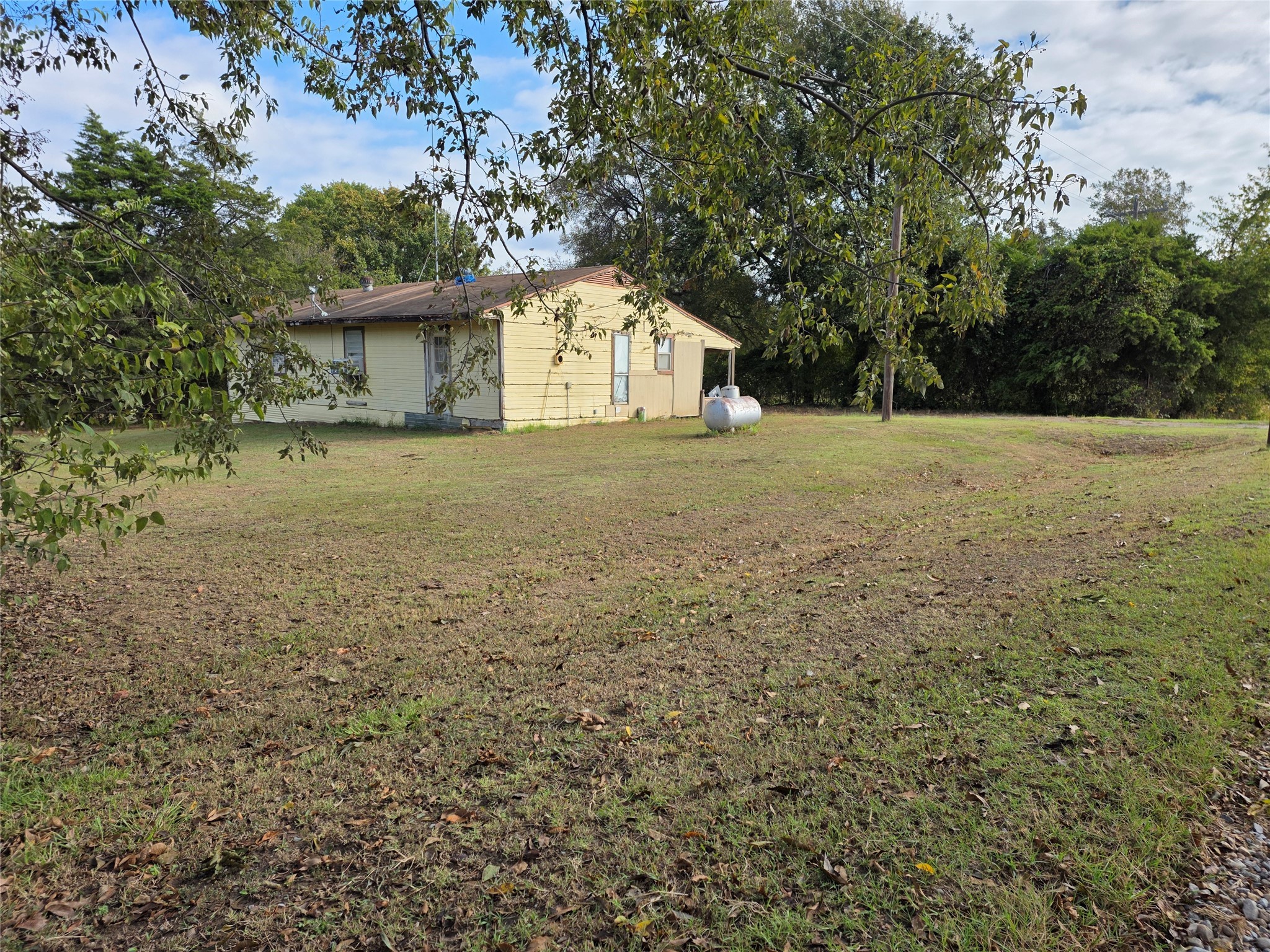 3830 County Road 4040 Whitewright TX 75491