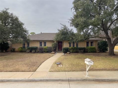 1302 Juniper Lane Lewisville TX 75077