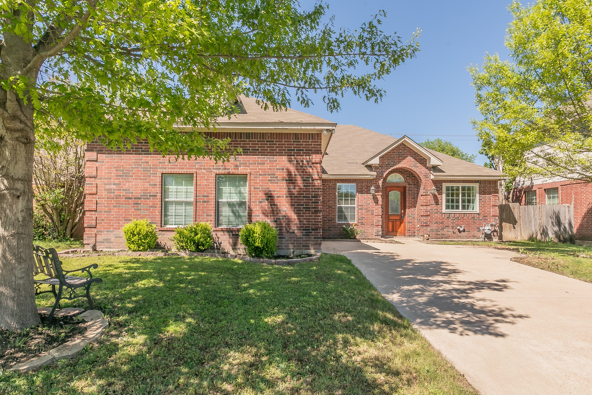 1404 Clarendon Street Fort Worth TX 76134