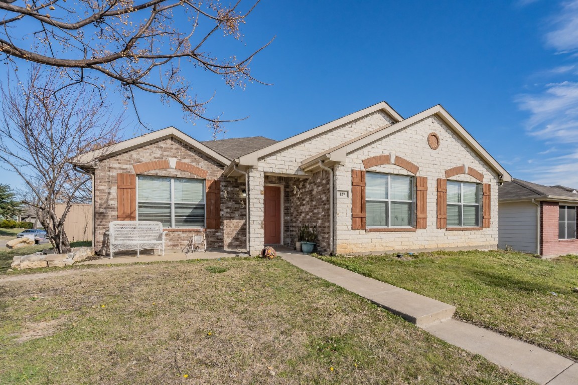 127 Spelt Lane Dallas TX 75241