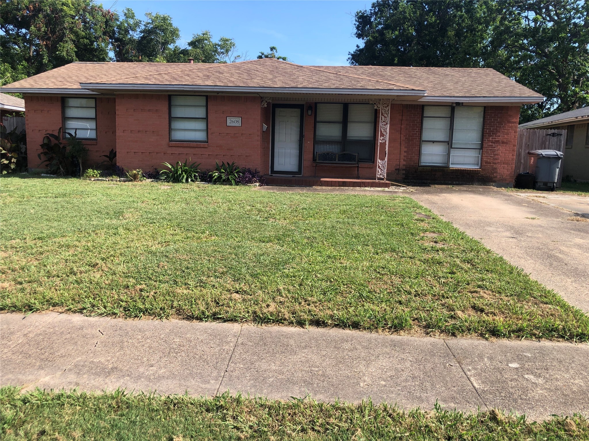 2608 Jonesboro Avenue Dallas TX 75228