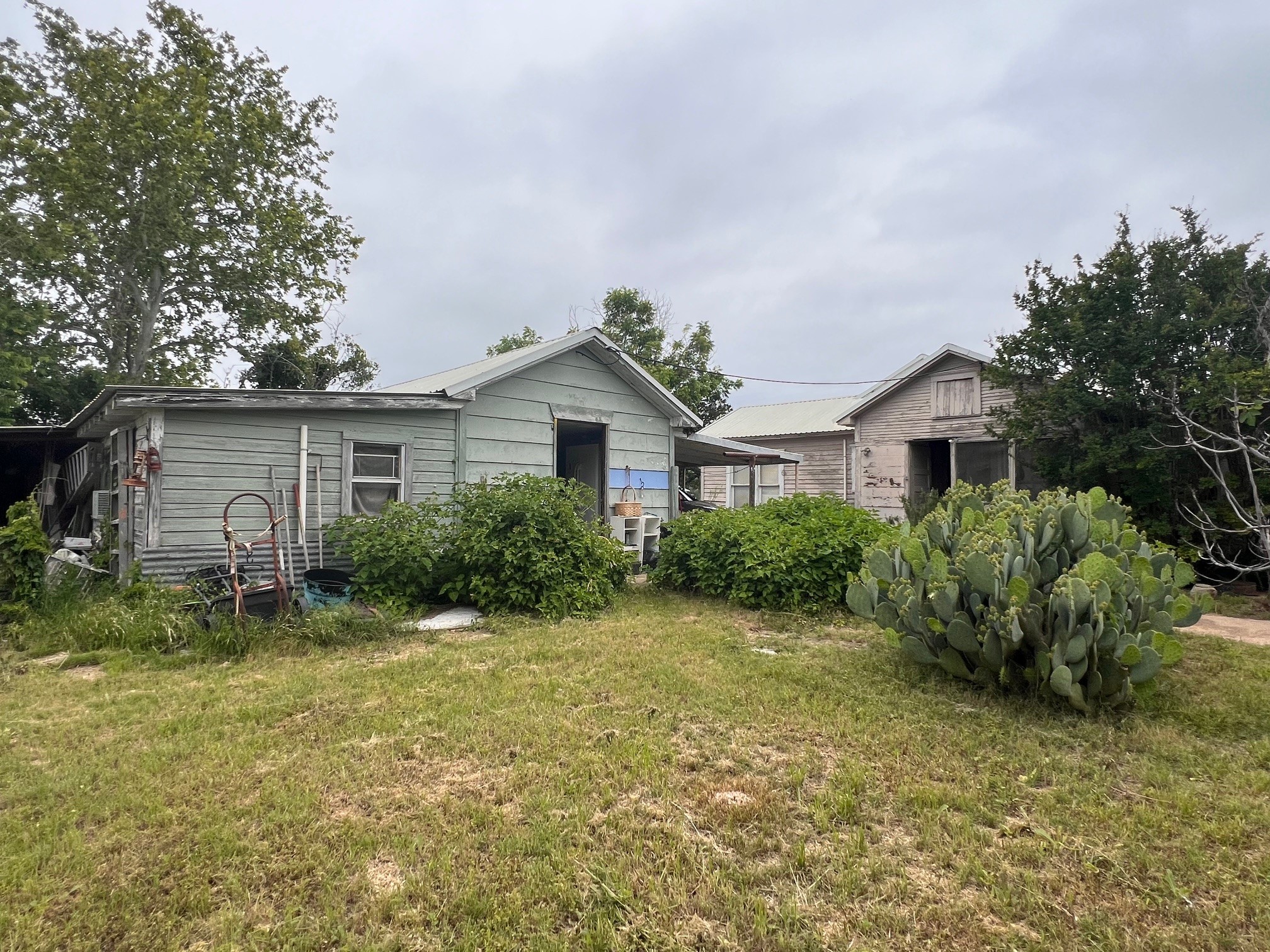 101 E Commerce Street Gustine TX 76455