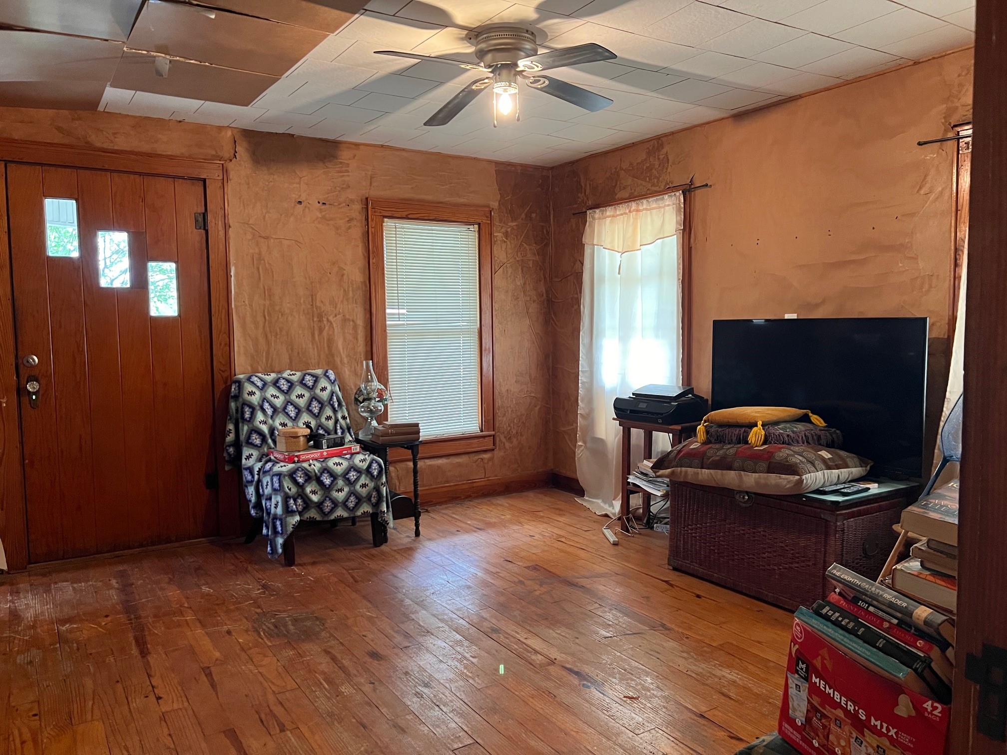 101 E Commerce Street Gustine TX 76455