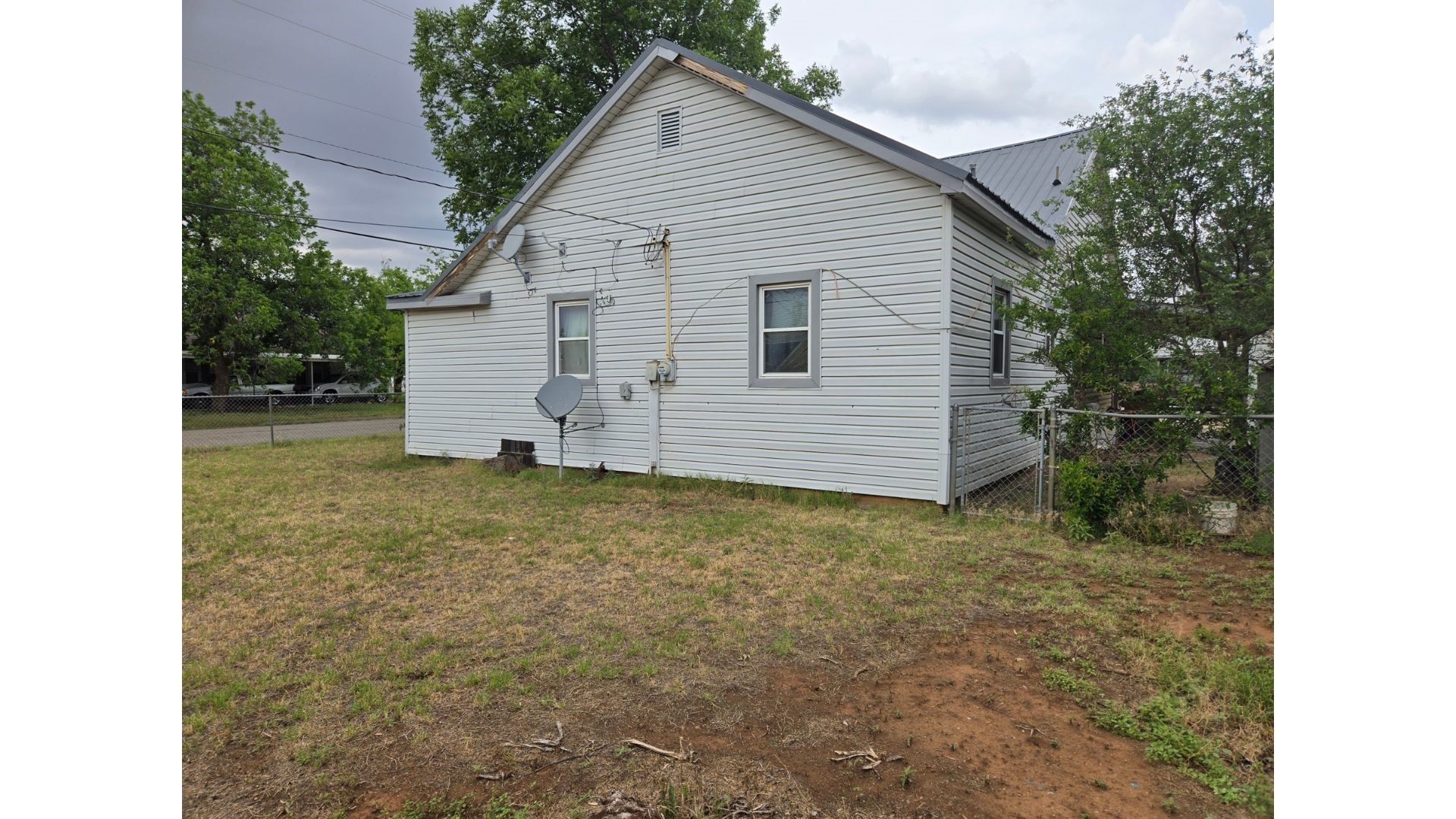 200 SE Avenue F Childress TX 79201