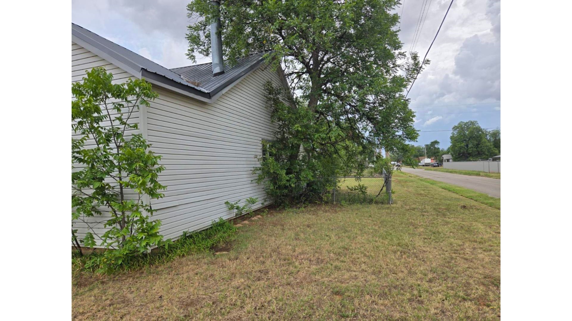 200 SE Avenue F Childress TX 79201