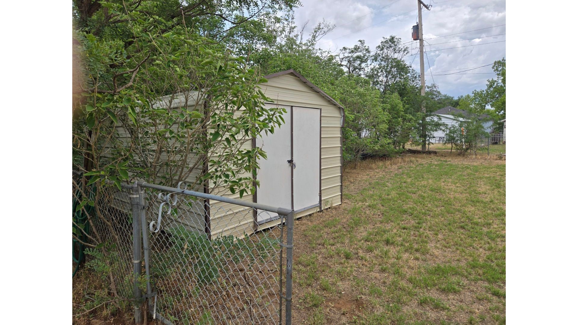 200 SE Avenue F Childress TX 79201