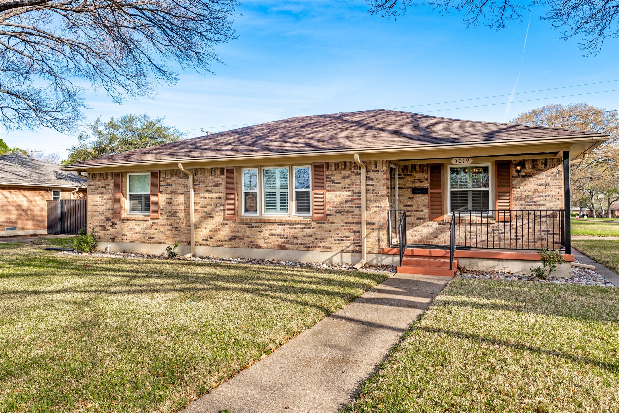 3019 Sharpview Lane Dallas TX 75228
