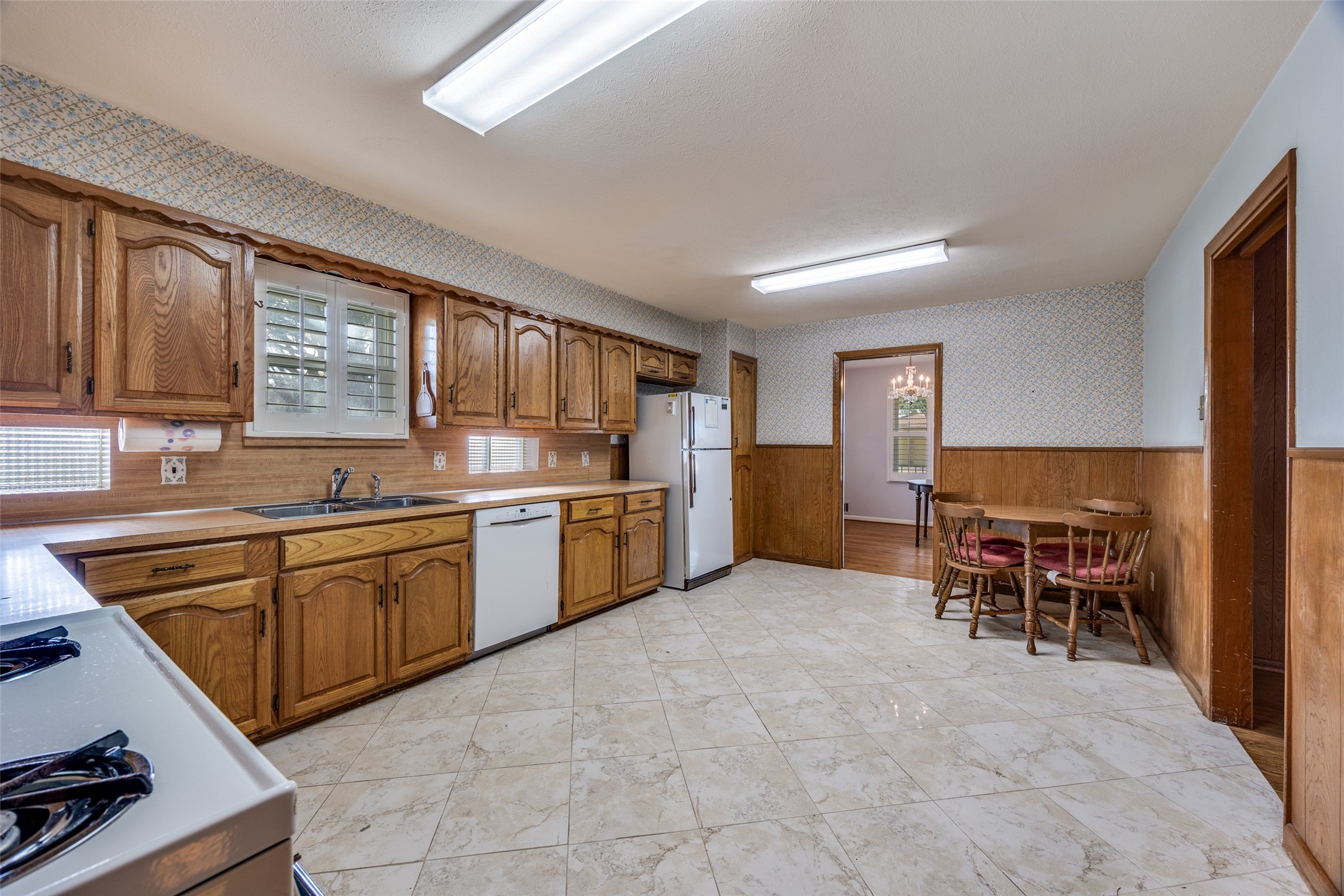 3019 Sharpview Lane Dallas TX 75228