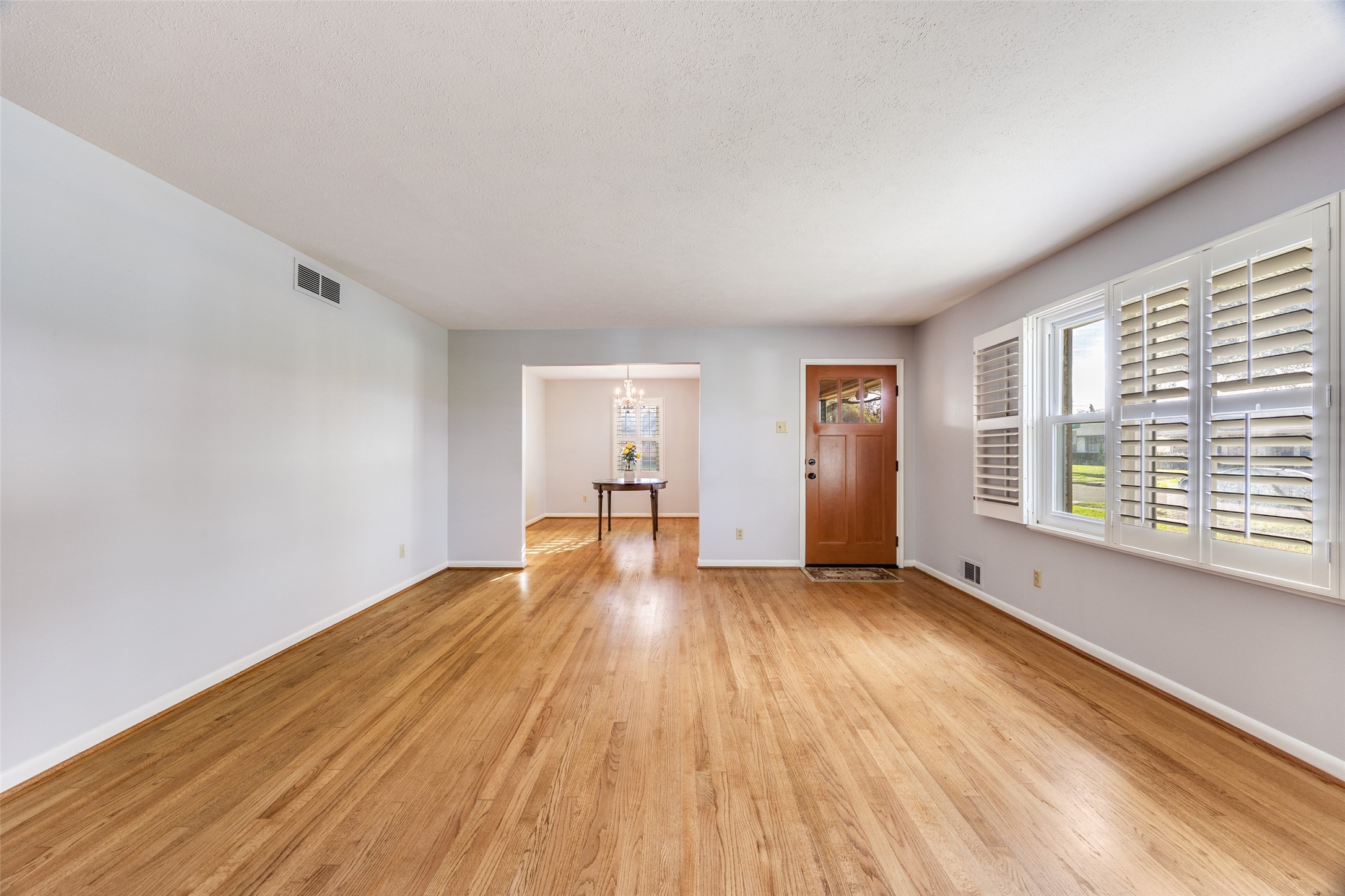3019 Sharpview Lane Dallas TX 75228