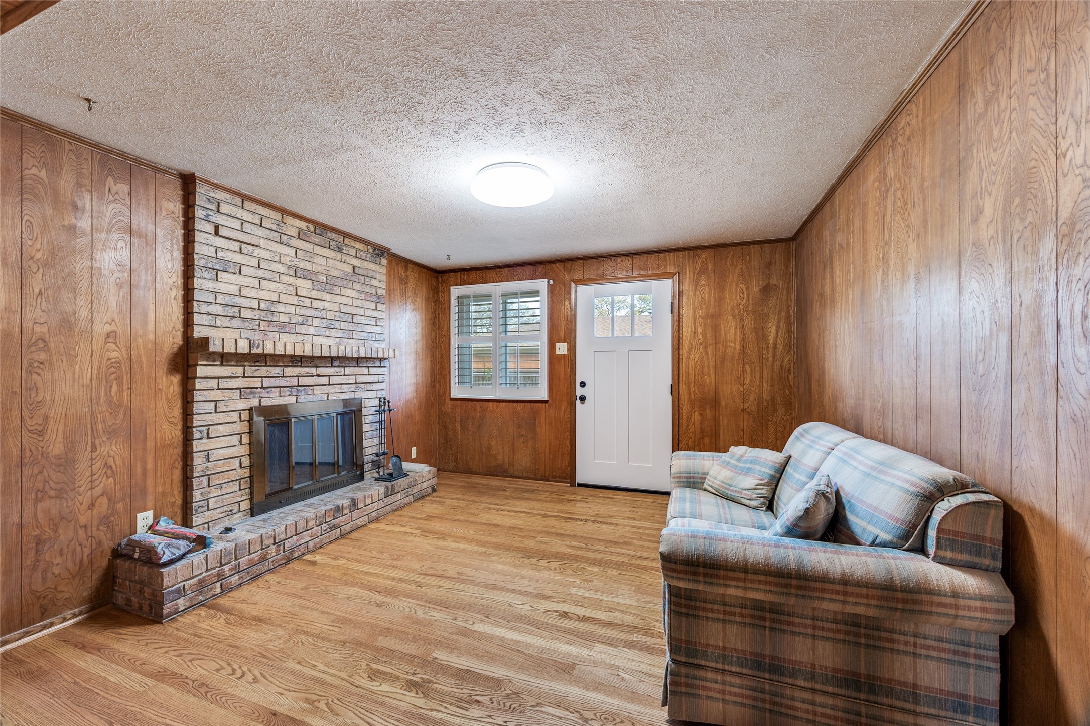 3019 Sharpview Lane Dallas TX 75228