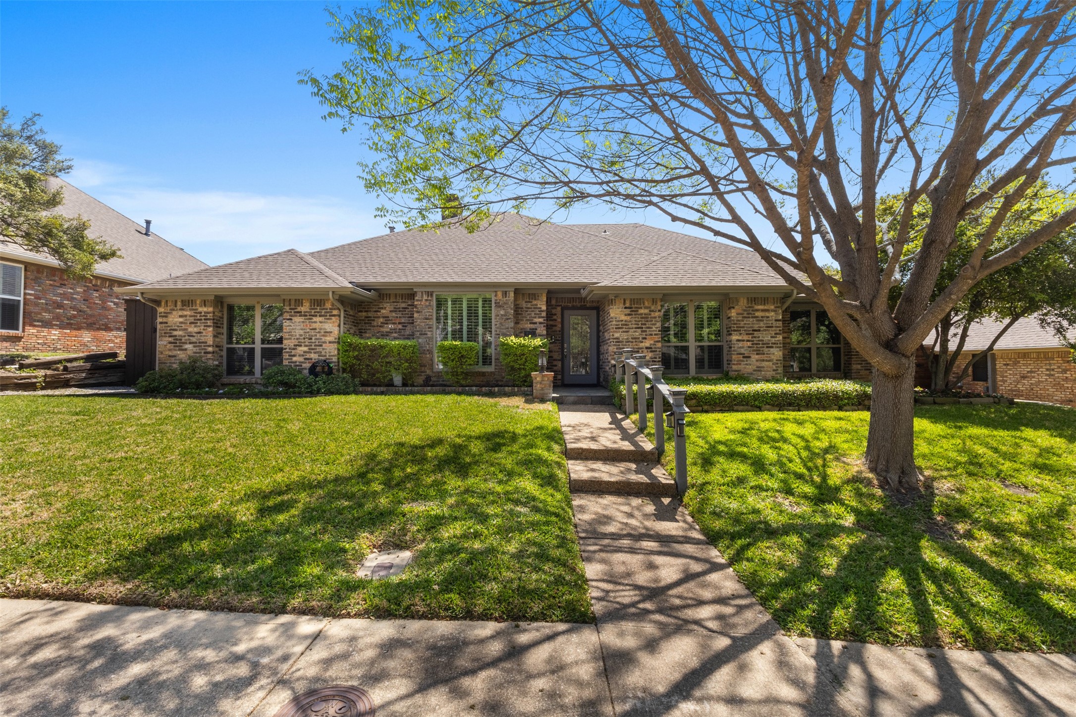 9426 Hillview Drive Dallas TX 75231
