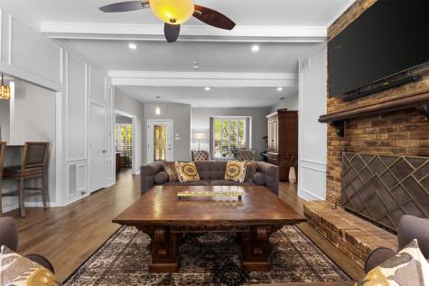 9426 Hillview Drive Dallas TX 75231