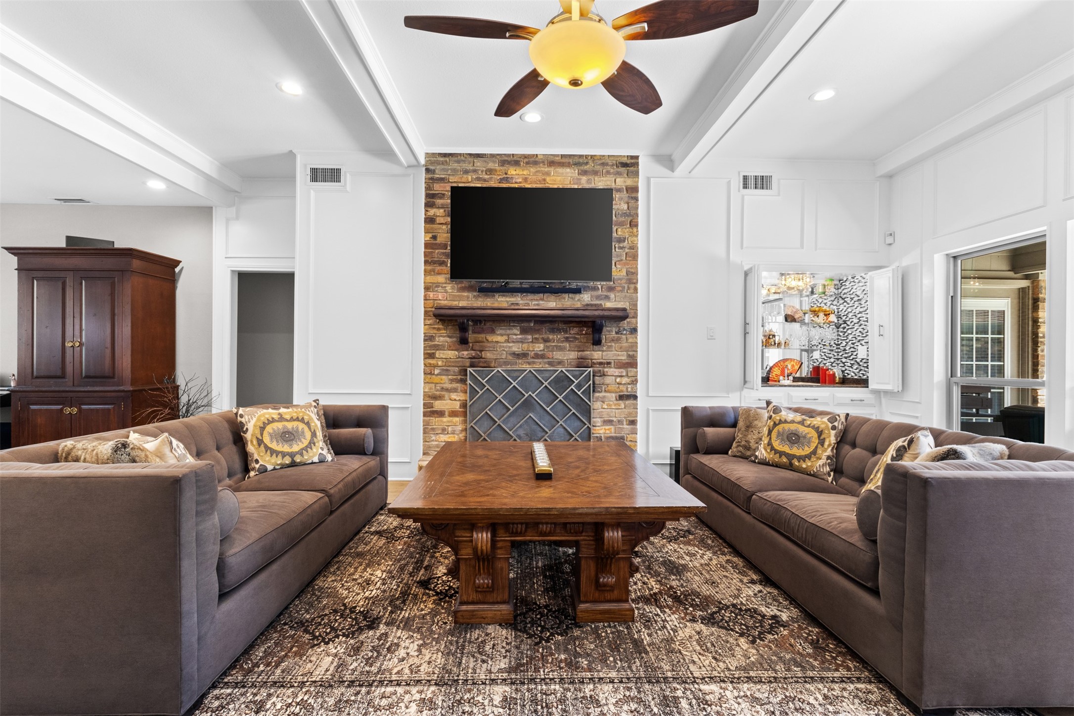 9426 Hillview Drive Dallas TX 75231