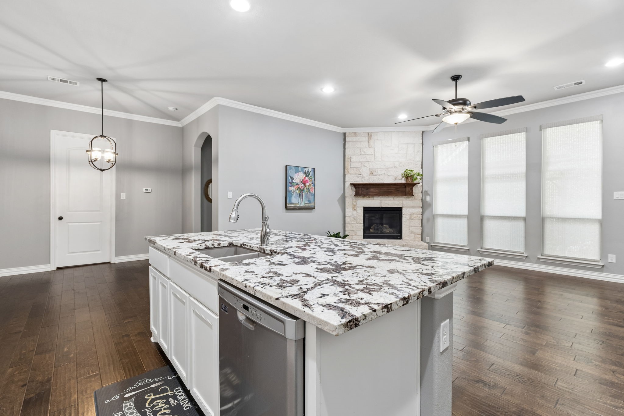 808 Harmony Lane Mckinney TX 75069