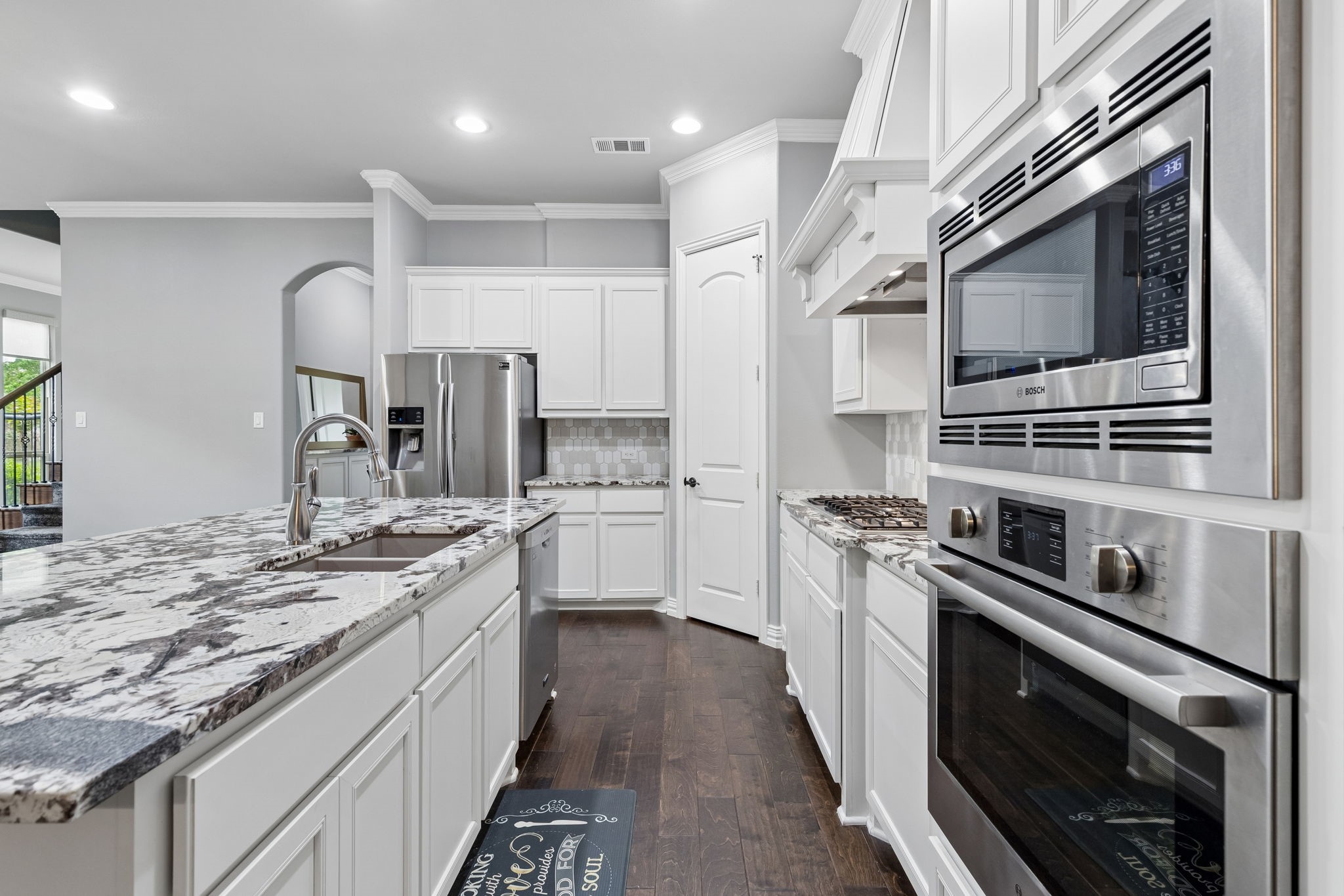 808 Harmony Lane Mckinney TX 75069