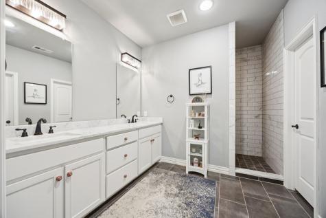 808 Harmony Lane Mckinney TX 75069