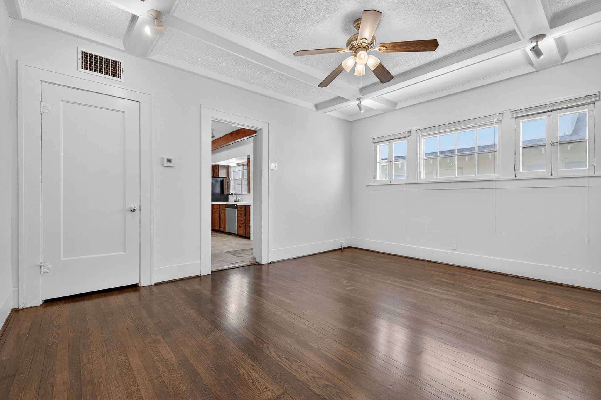 916-B E Hubbard Street Mineral Wells TX 76067