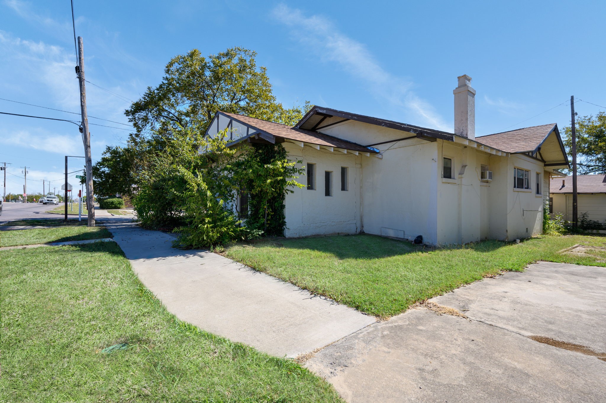 916-B E Hubbard Street Mineral Wells TX 76067