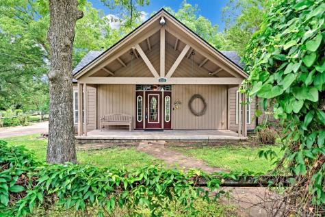 3302 Pleasant Drive Dallas TX 75227