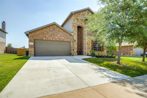 304 Coral Vine Lane Burleson TX 76028