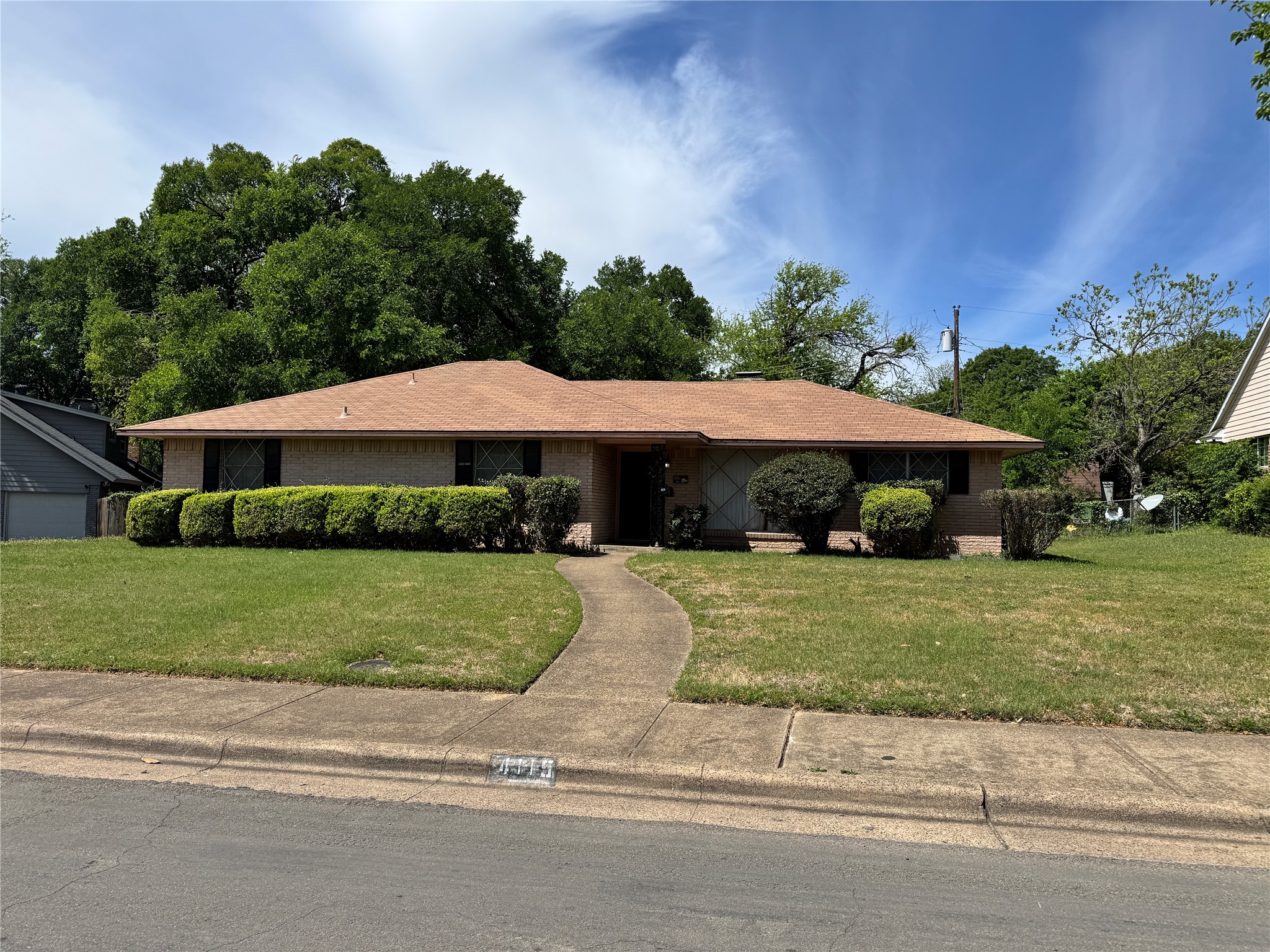 4115 Shoreline Drive Dallas TX 75233