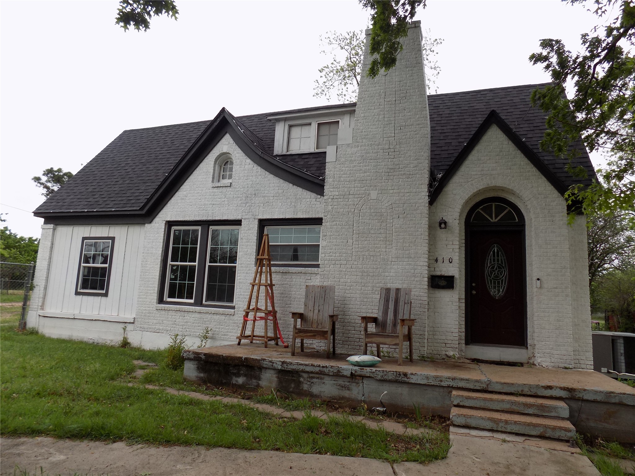 410 S Mill Street Bowie TX 76230