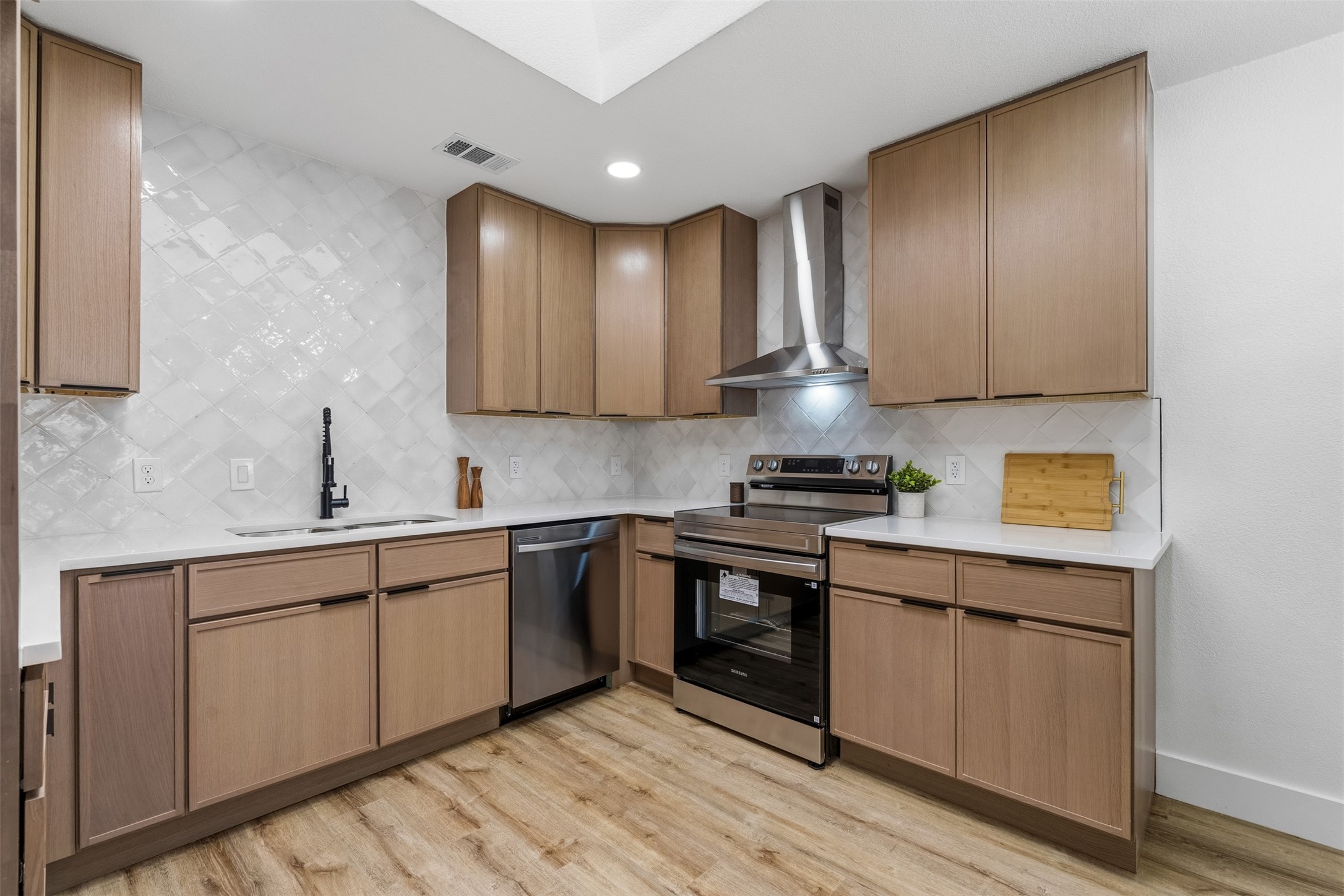 9255 Crimnson Court Dallas TX 75217