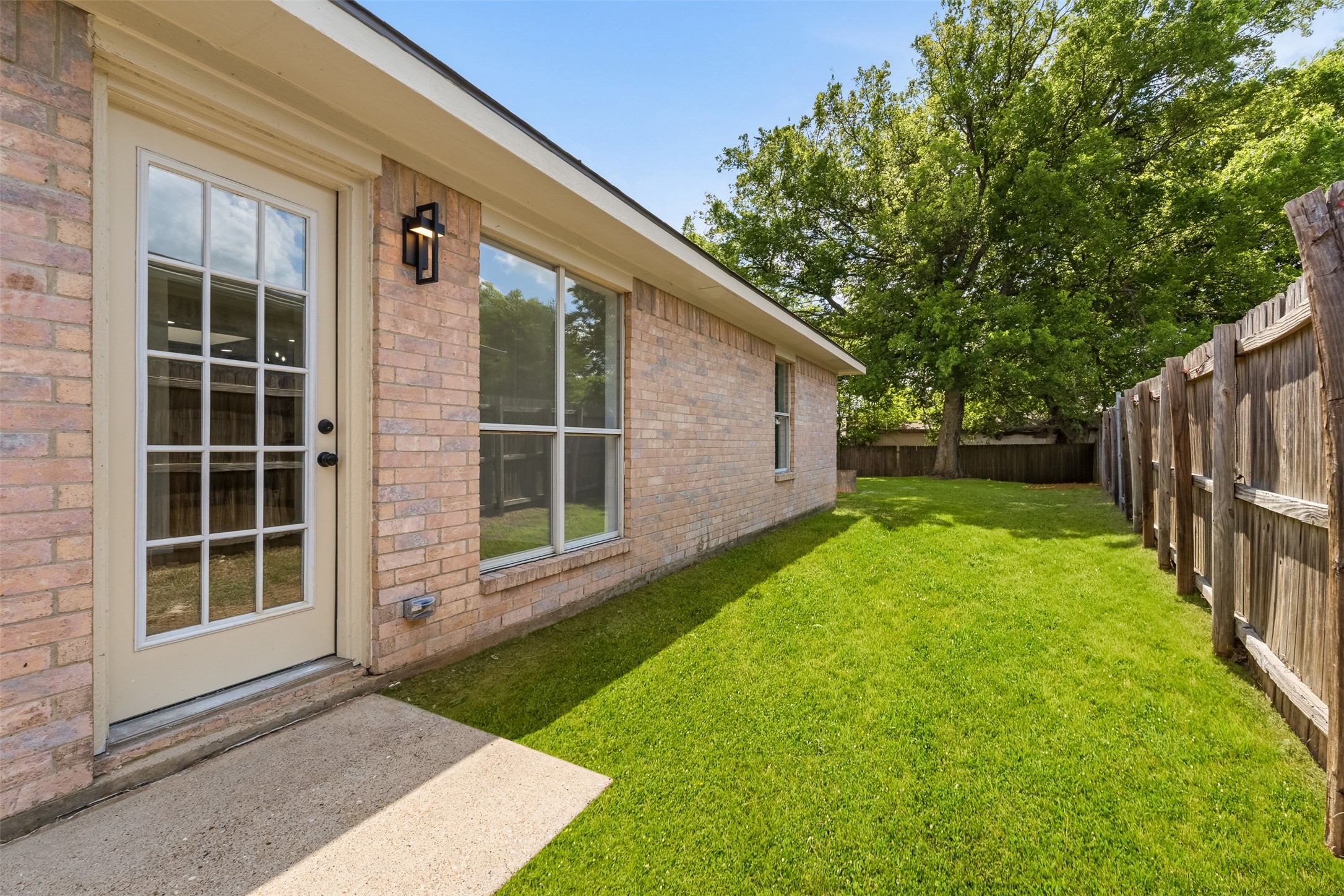 9255 Crimnson Court Dallas TX 75217