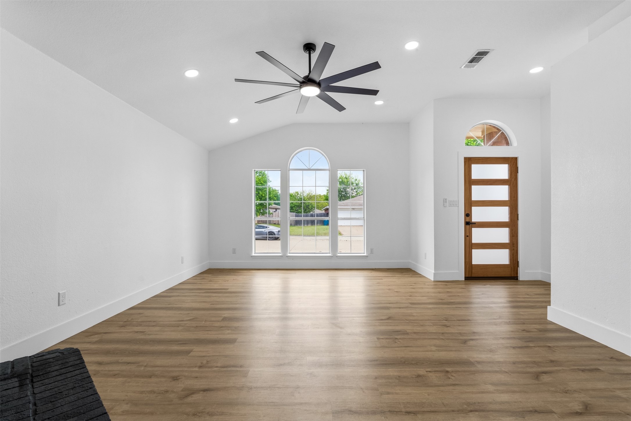 9255 Crimnson Court Dallas TX 75217