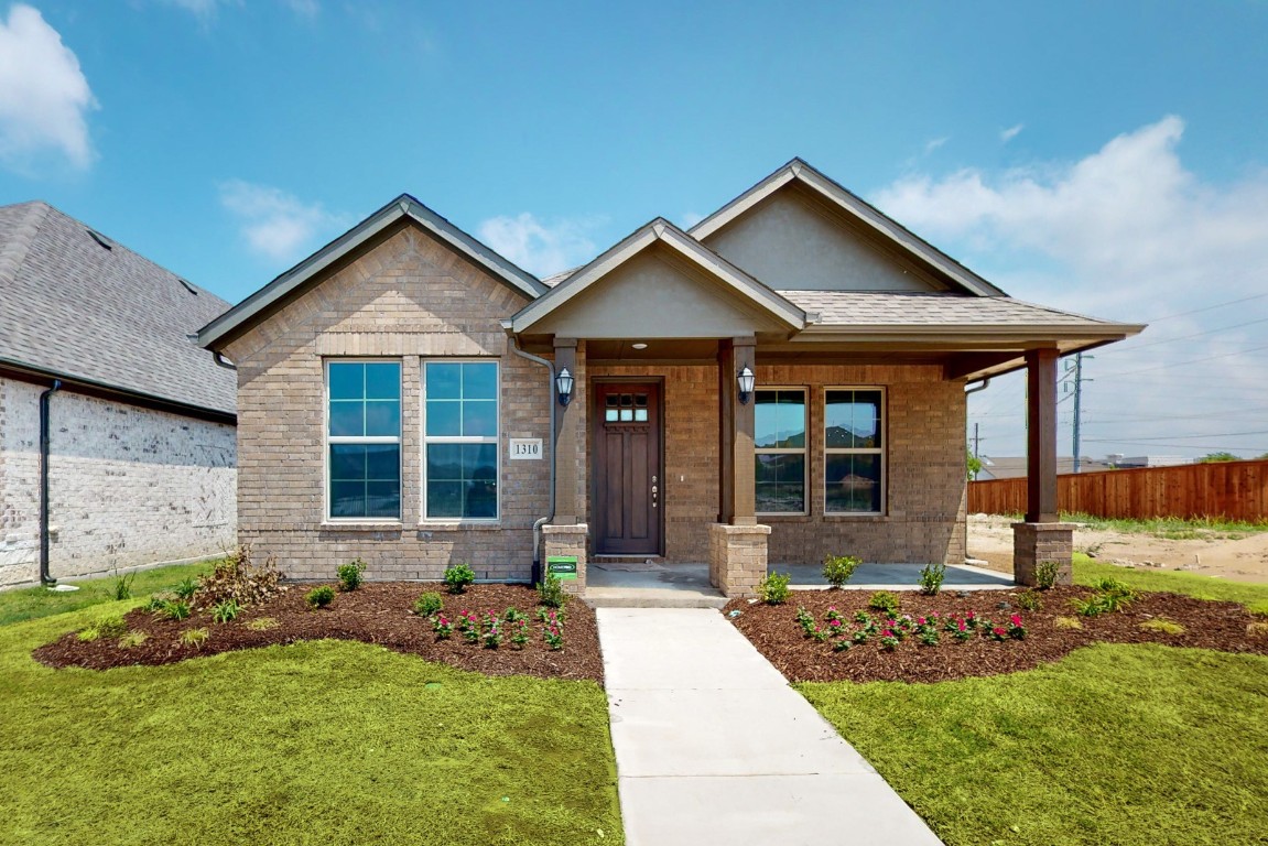 1310 Verbena Lane Garland TX 75042