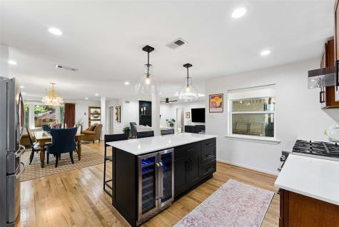6735 Kingsbury Drive Dallas TX 75231