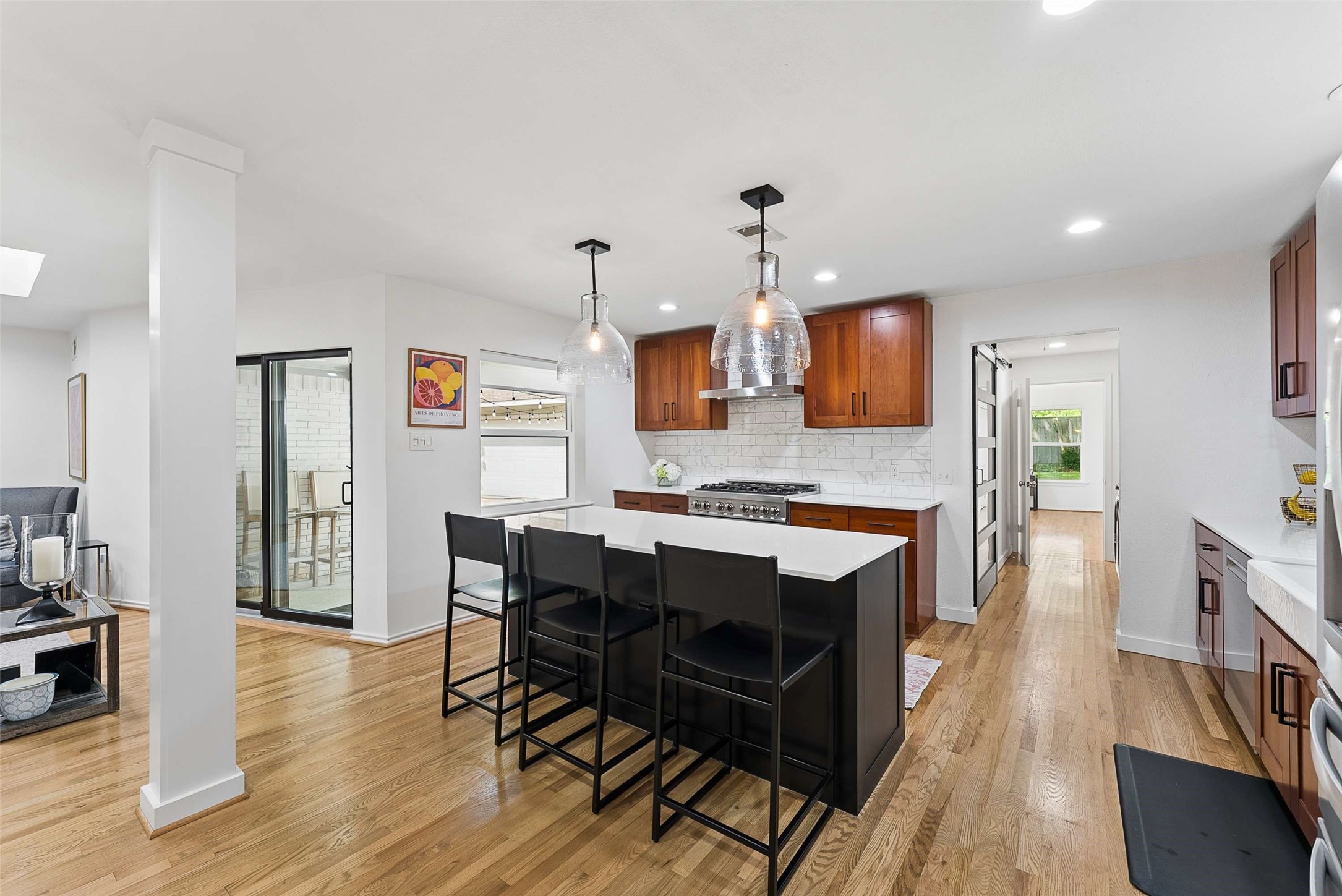 6735 Kingsbury Drive Dallas TX 75231