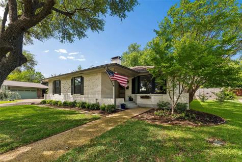 6735 Kingsbury Drive Dallas TX 75231