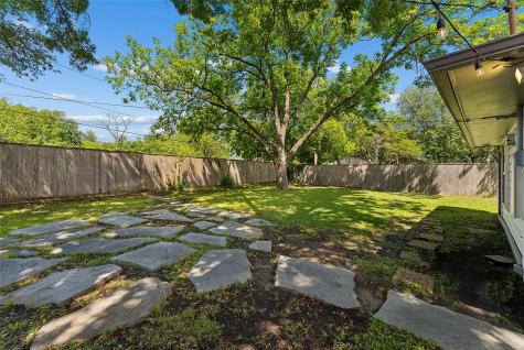 6735 Kingsbury Drive Dallas TX 75231