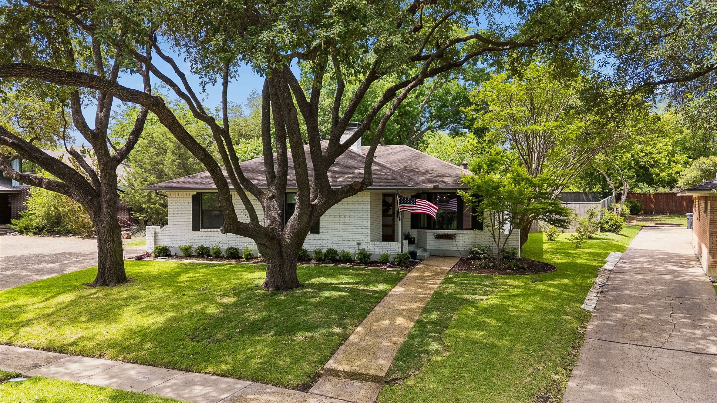 6735 Kingsbury Drive Dallas TX 75231