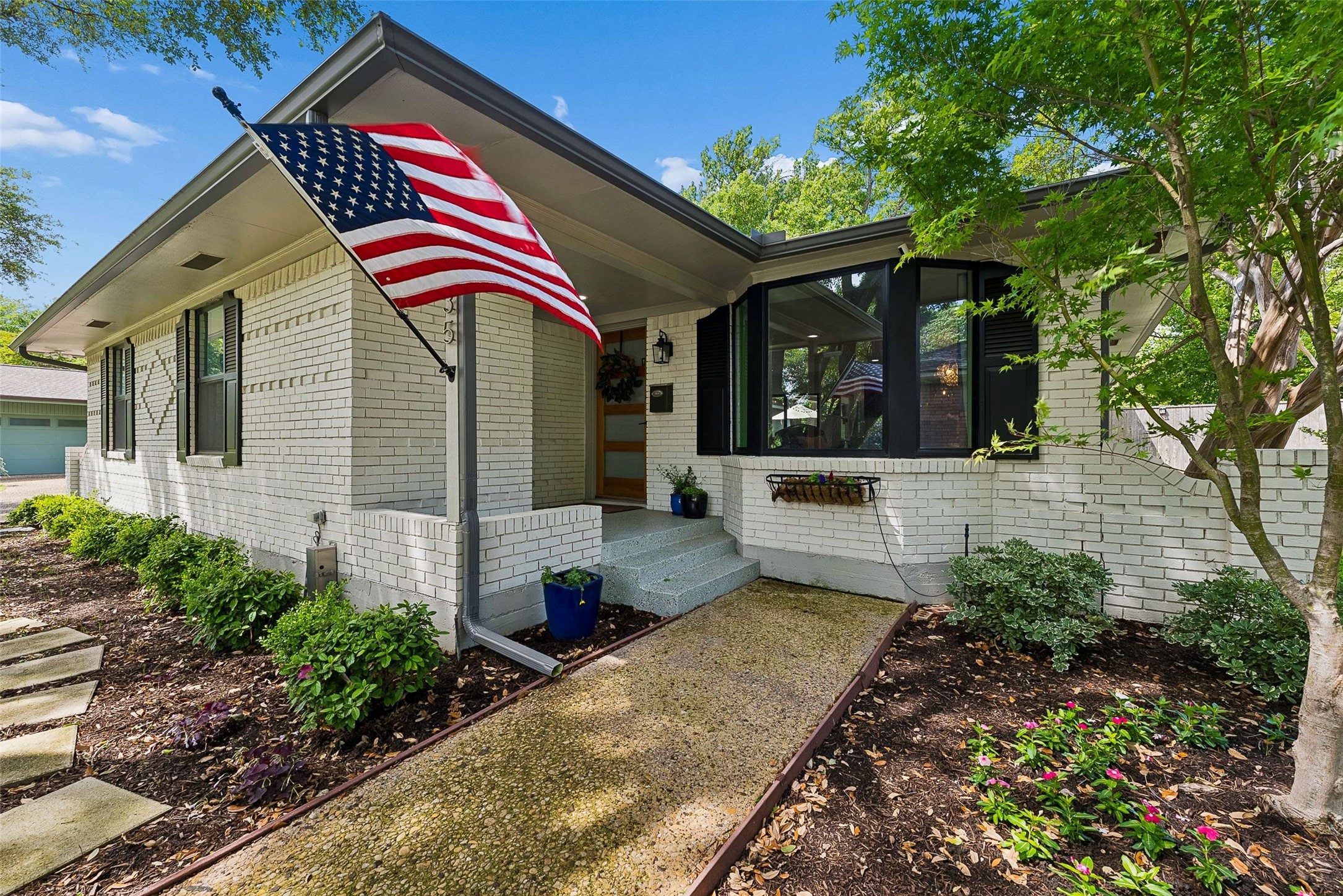 6735 Kingsbury Drive Dallas TX 75231